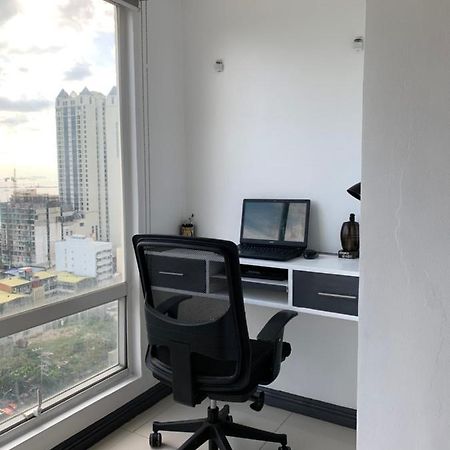 1 Bedroom With Balcony, Fully Furnished Overlooking Manila Bay At Birch Tower, Malate, Manila Exteriér fotografie