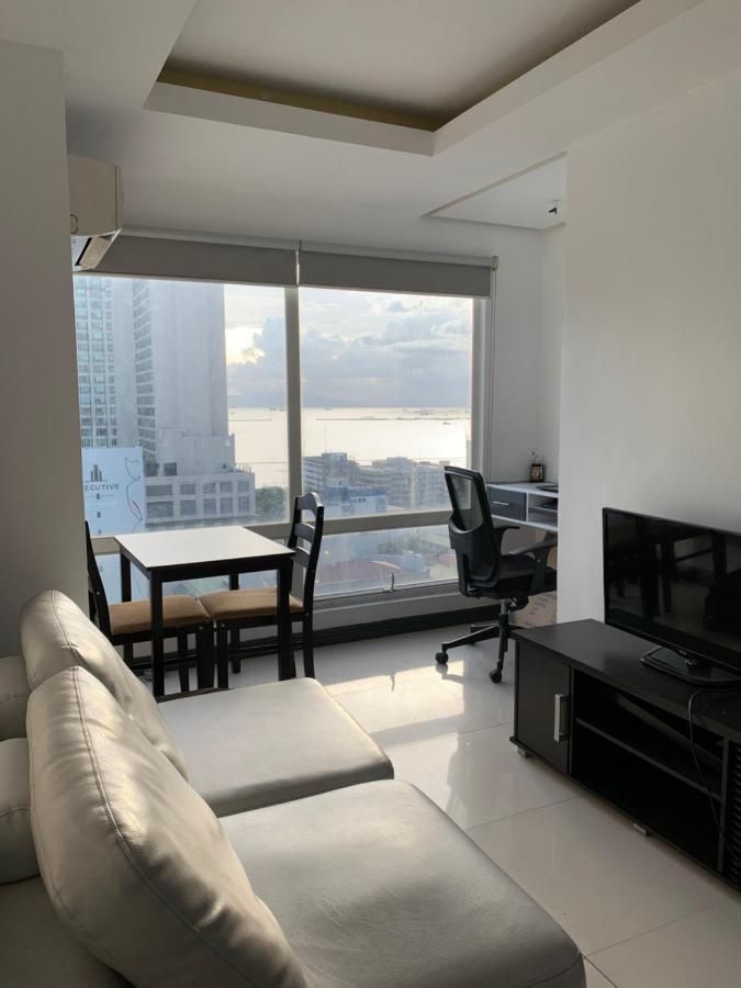 1 Bedroom With Balcony, Fully Furnished Overlooking Manila Bay At Birch Tower, Malate, Manila Exteriér fotografie